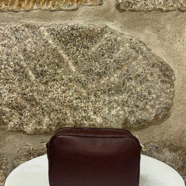 Bandolera berenjena piel