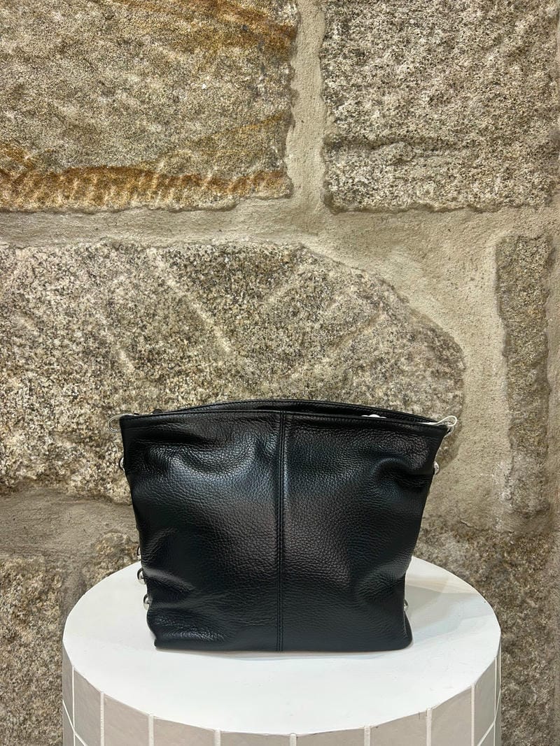 Bolso tachas piel negro
