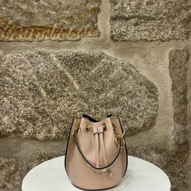 Bombonera nude piel