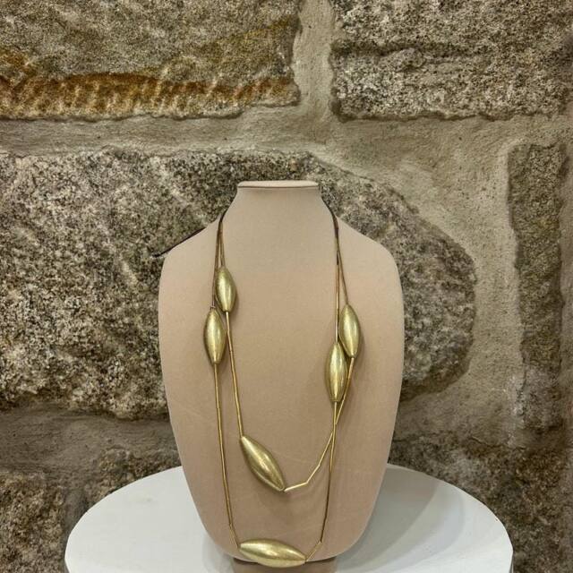 Collar dorado