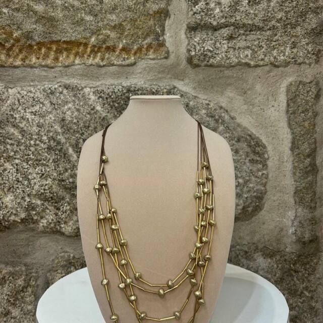 Collar dorado