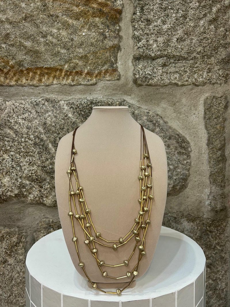 Collar dorado